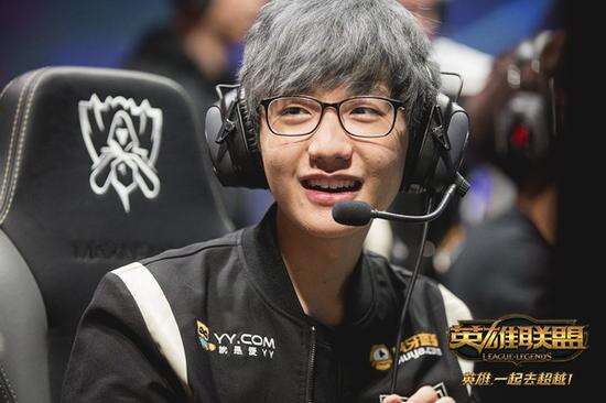 中占据主动 中占据主动