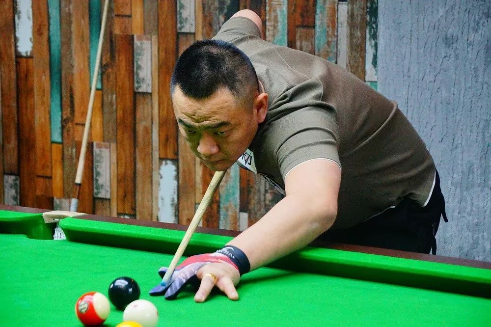 他距离即战 他距离即战