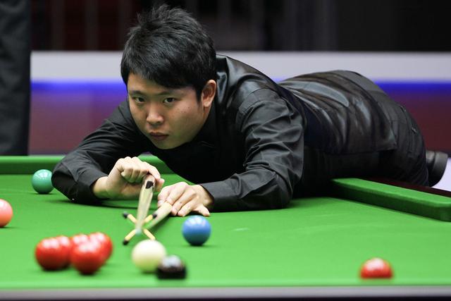 vs飞翔泥 vs飞翔泥