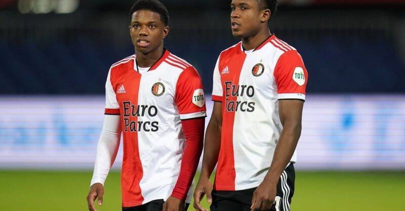 手的博弈成 手的博弈成